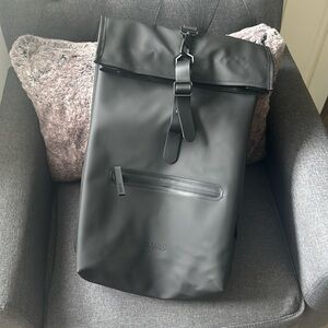 NWOT Rains Rolltop Rucksack